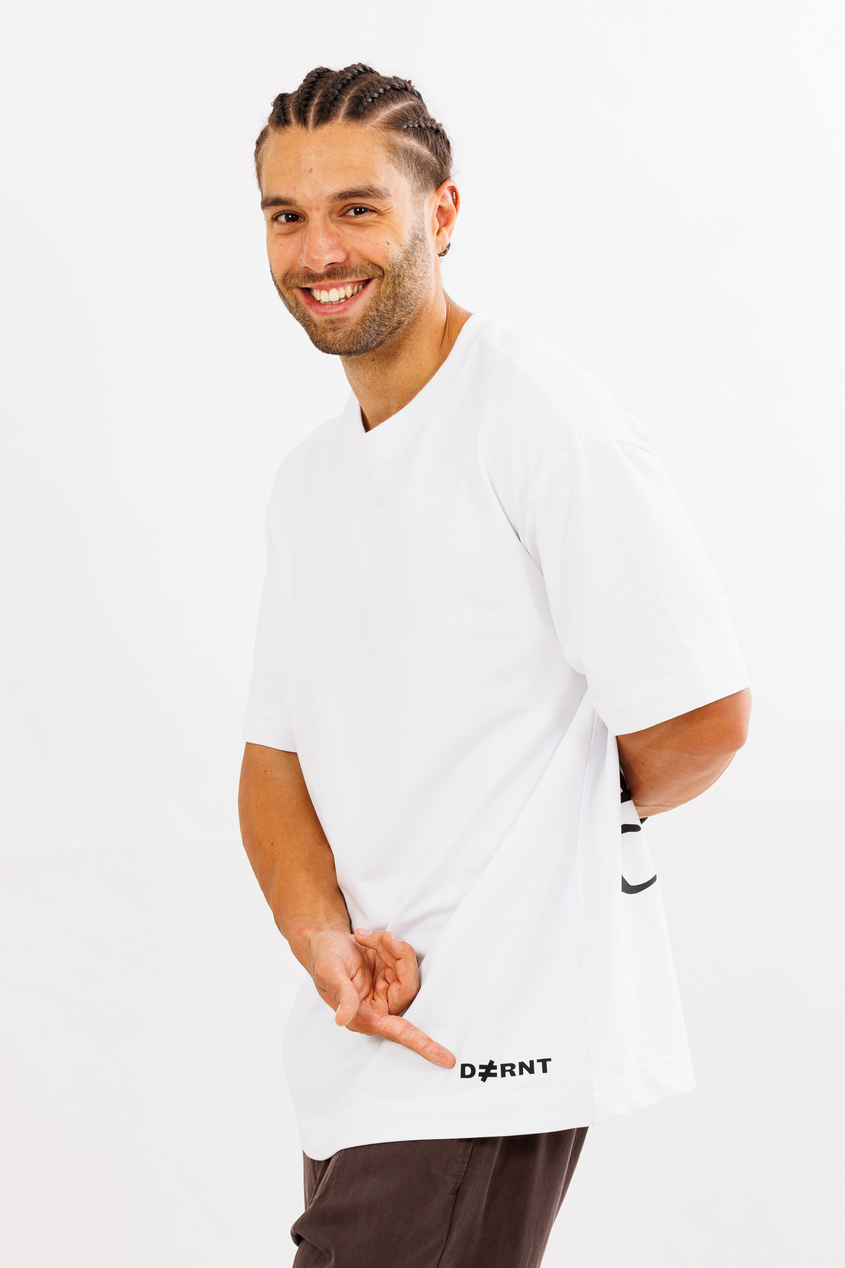 Tricou alb oversize DIFFERENT X @ISCLOUDNINE_ – imagine 2