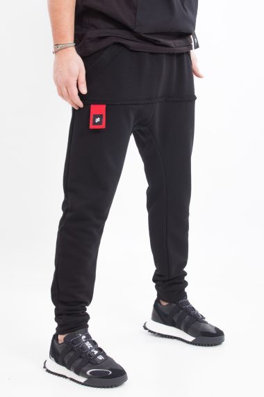 Pantaloni black different logo