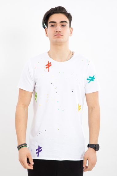 Tricou white different tags