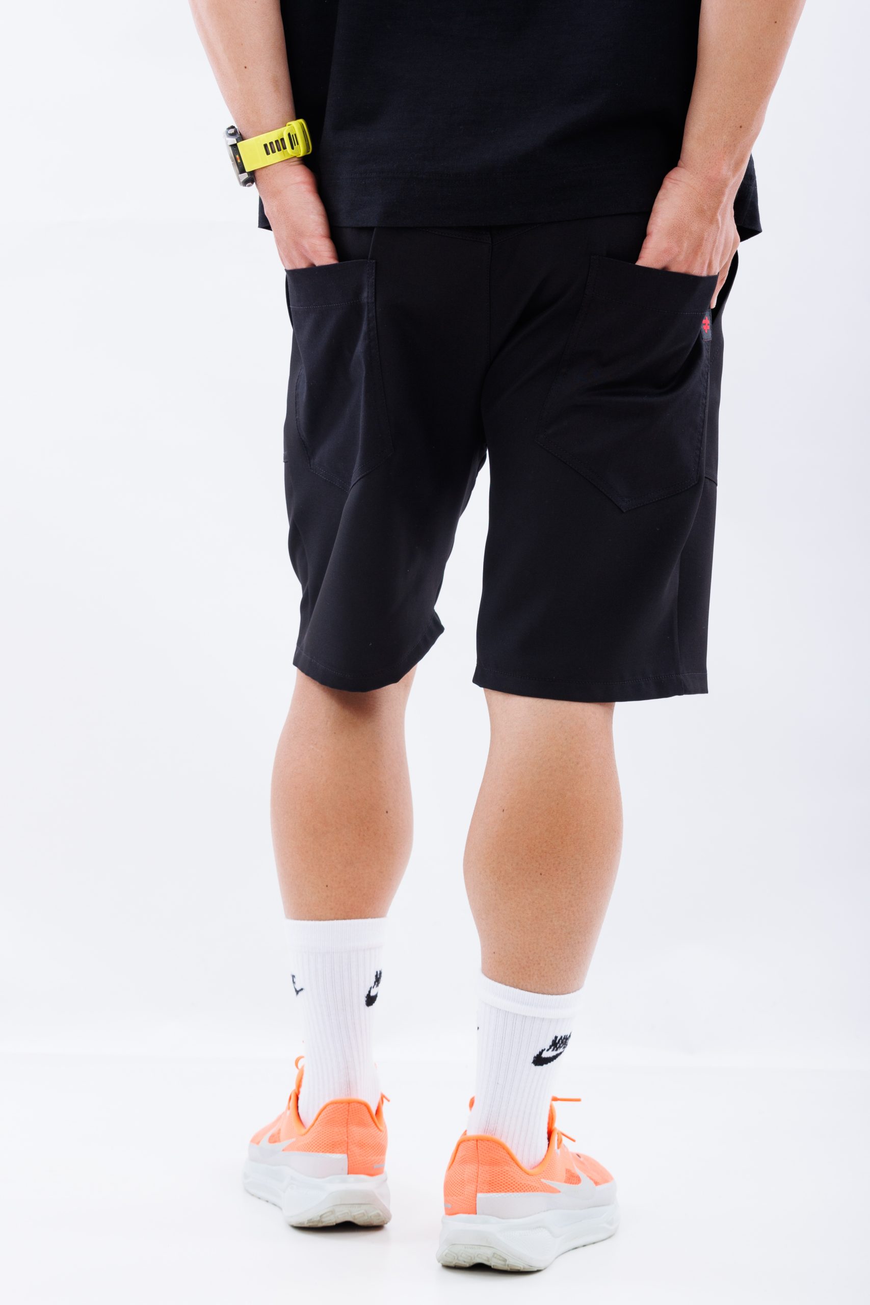 Pantaloni scurti lejeri Noir Thread Pantaloni scurti lejeri Noir Thread