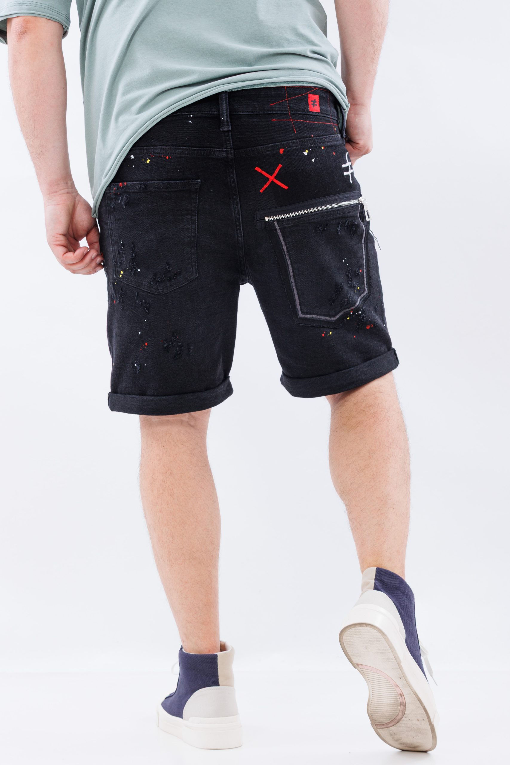 Blugi scurti negri urban stroke Blugi scurti negri urban stroke