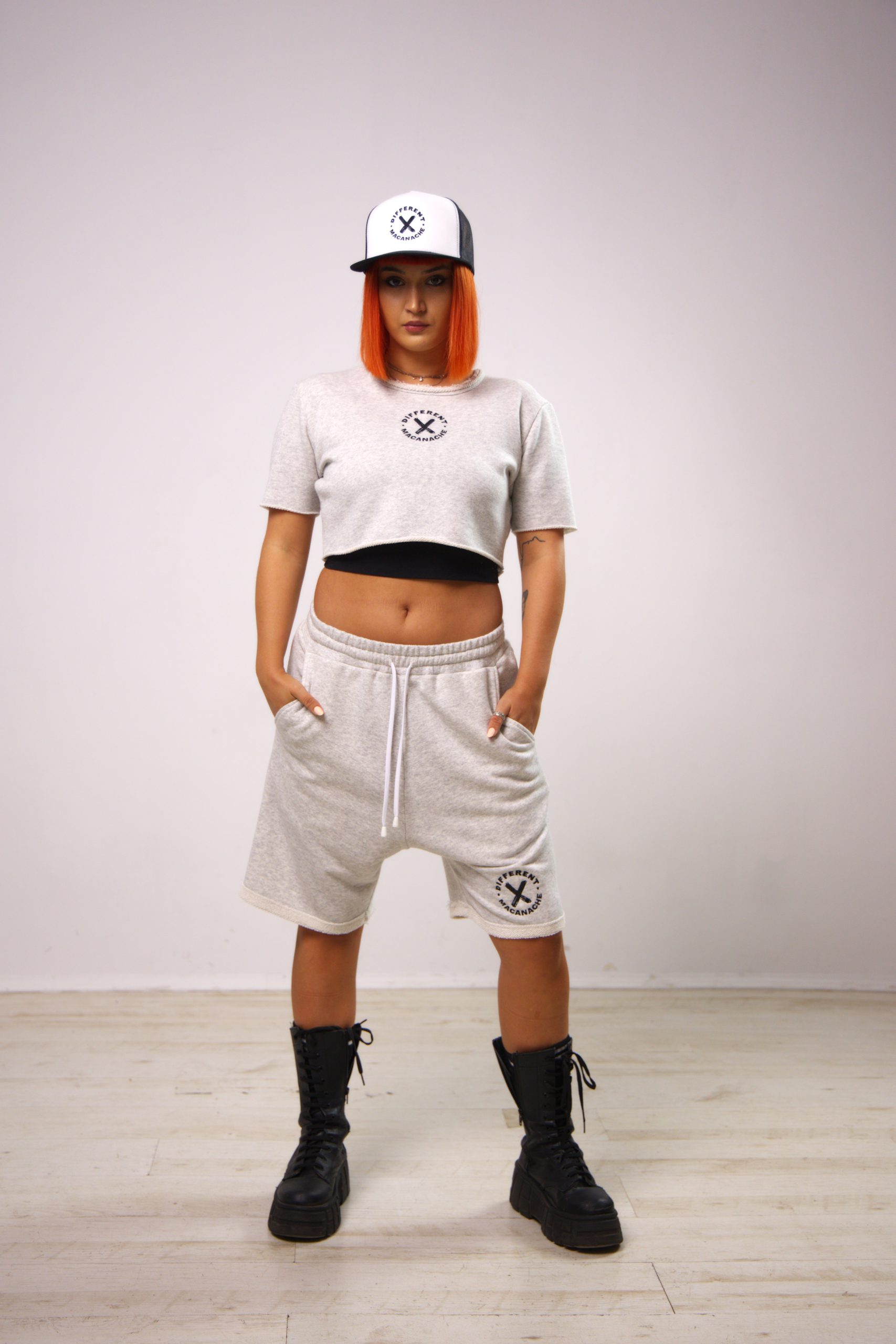 Pantaloni treisferturi fete – Macanache X DifferentCut